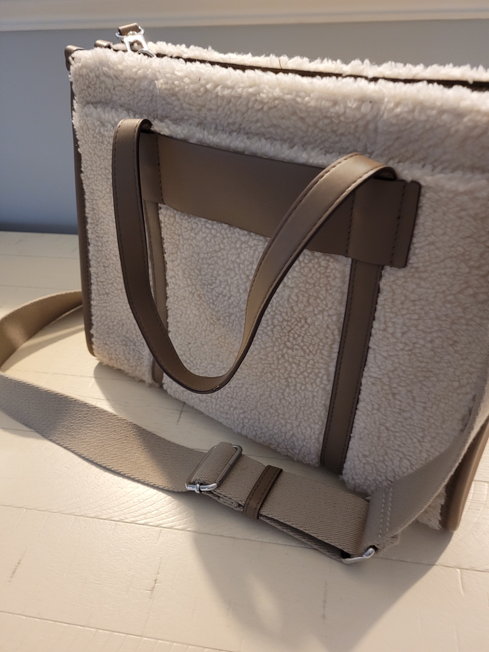 DKNY Women's Cozy Shearling Sherpa Crossbody Bag in Cream-Taupe